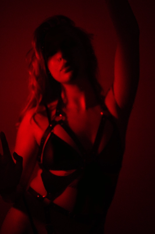 Madame Mystique - Berlin & Warsaw Dominatrix Mistress Pro Domme